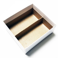 Praliini lisäosa lokeroilla 82x78x19 mm luonnonruskeaa pahvia (100 kpl)